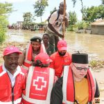 Dr Mwaura (R) in Nyando