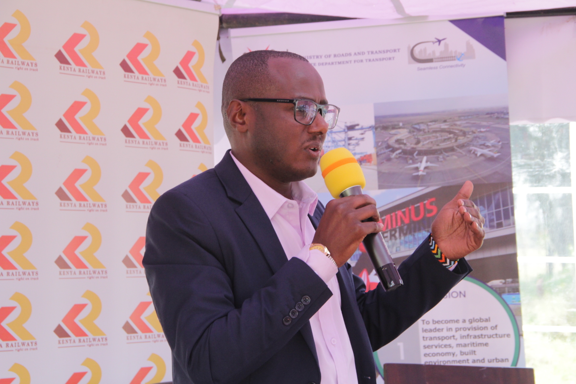 ailway safety Engineer Jonathan Kilelo speaking in Nanyuki on Tuesday, August 27, 2024 during a public participation on Railway Bill 2024.